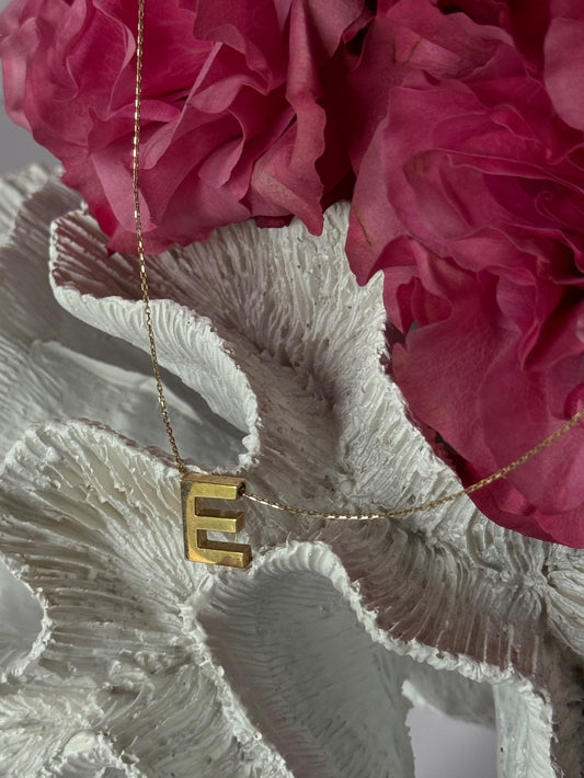14K 585 Yellow Gold Letter E Necklace Length 17.5/16.5 inch