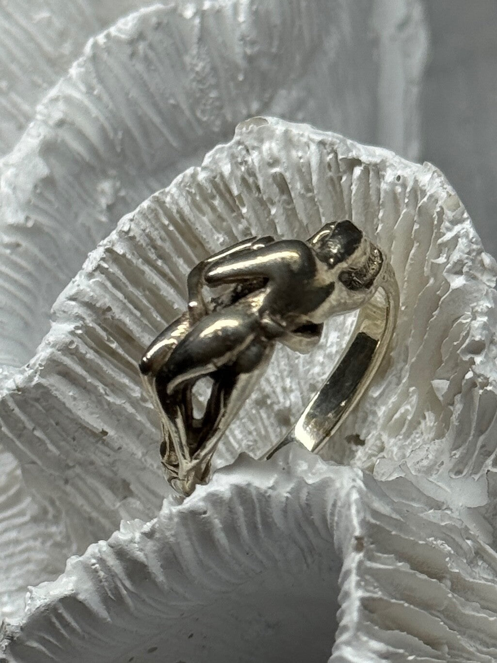 925 Sterling Silver Kamasutra Ring Size 8
