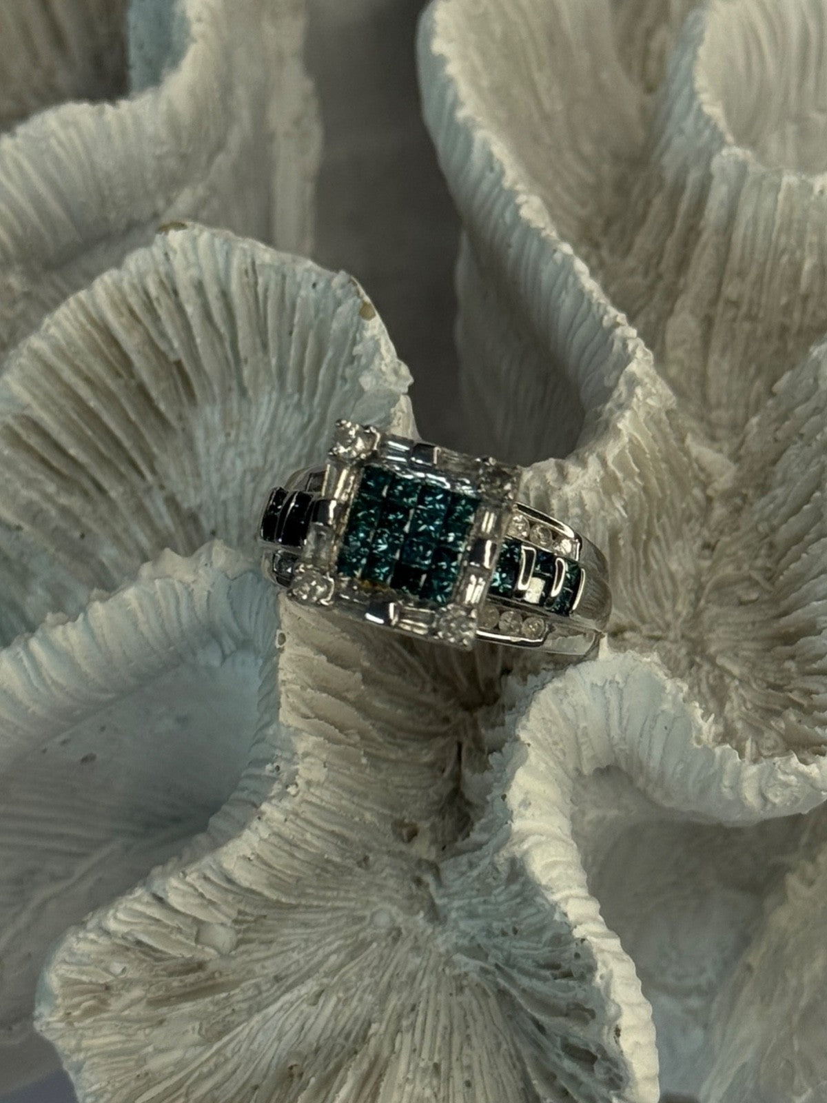 10K White Gold Aquamarine & White Topaz Ring Size 8