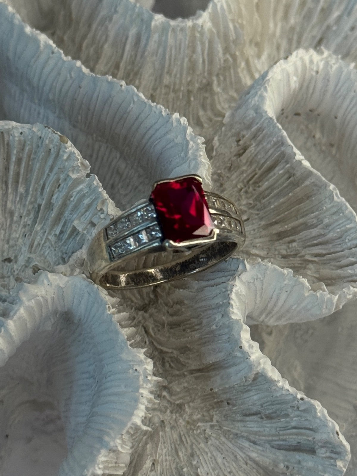 925 Sterling Silver Ruby & Beryl Ring Size 10