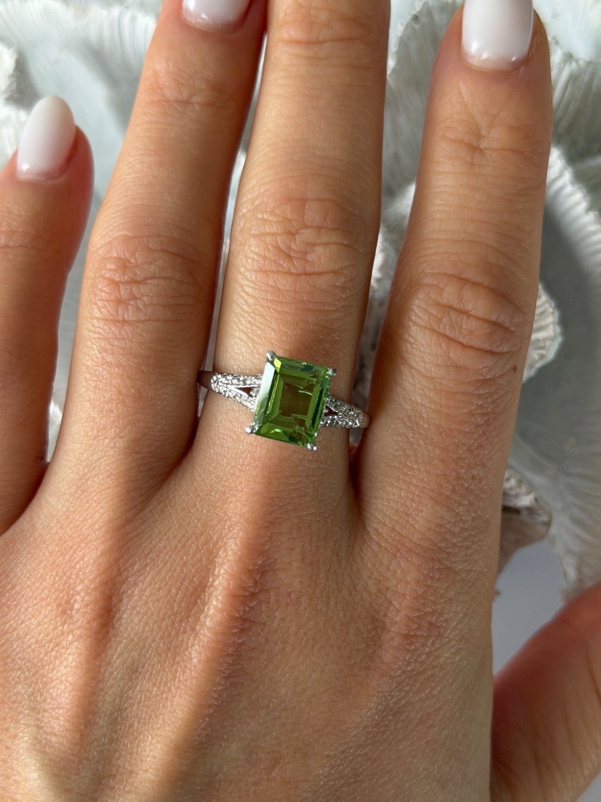 925 Sterling Silver Peridot Ring Size 10