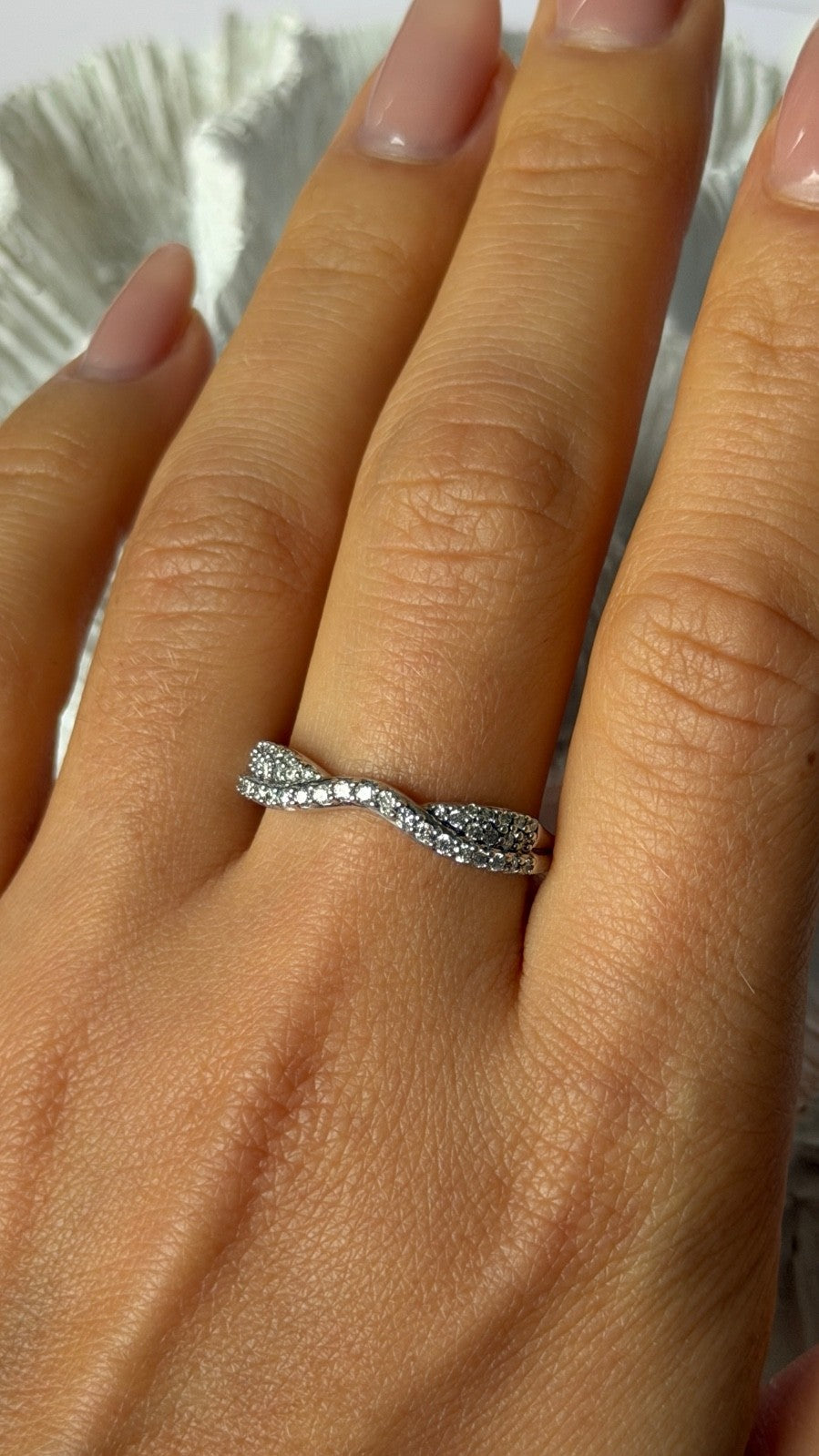 14K White Gold Diamond 0.41 carat Ring Size 11