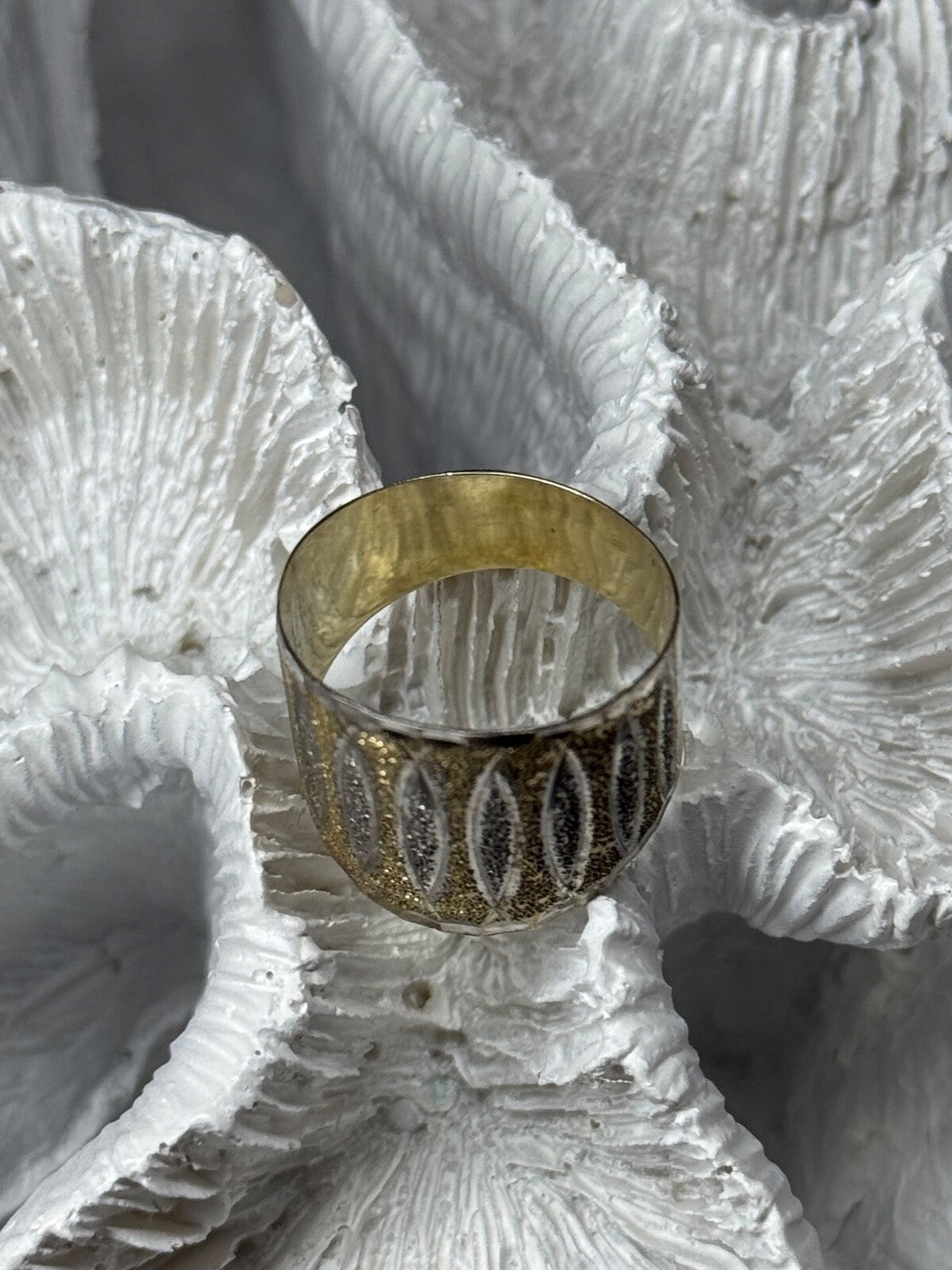Elegant 925 Sterling Silver & 10K Yellow Gold Ring Size 7