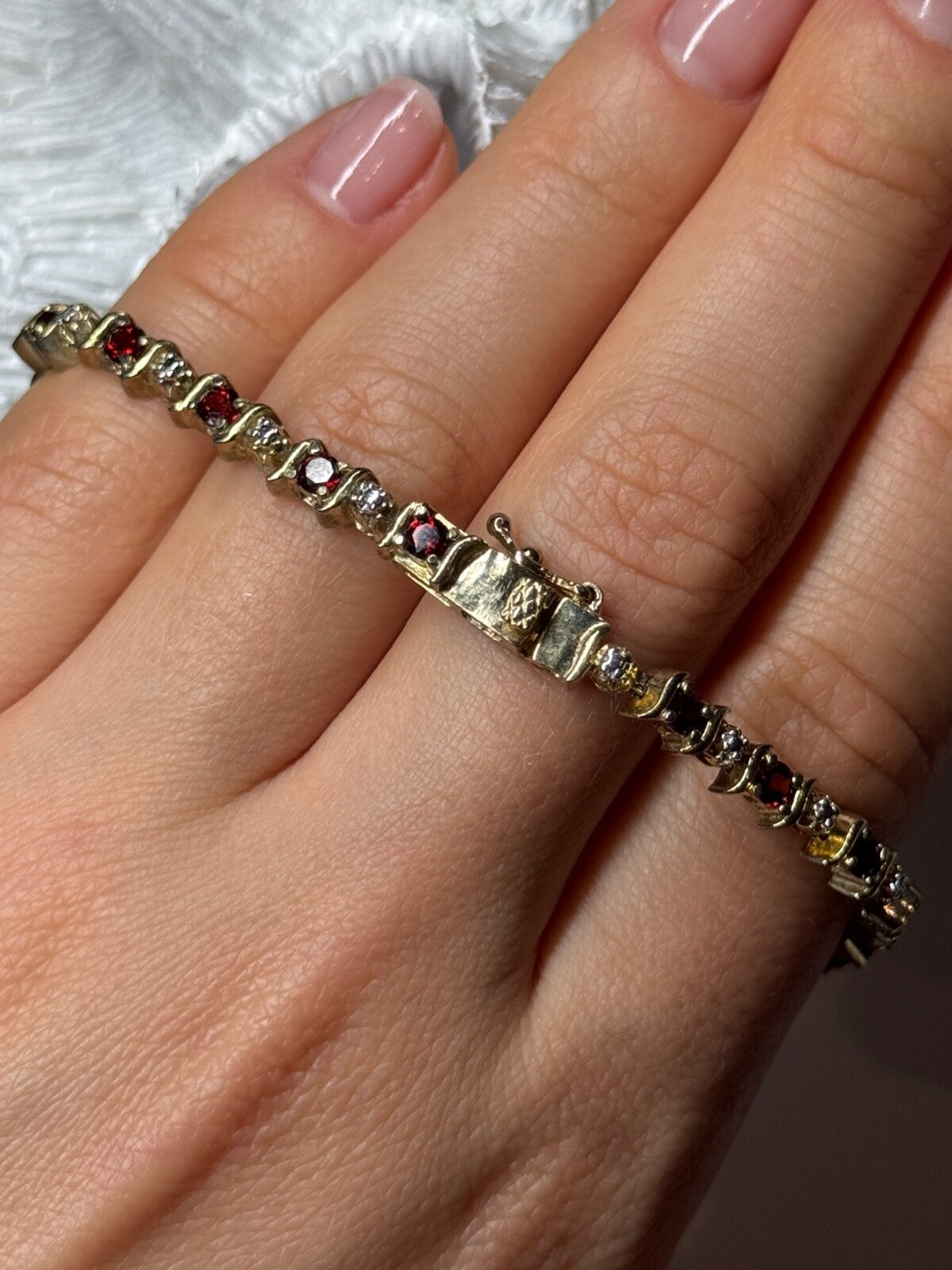925 Sterling Silver Gold Plated Garnet Bracelet Length 7.5