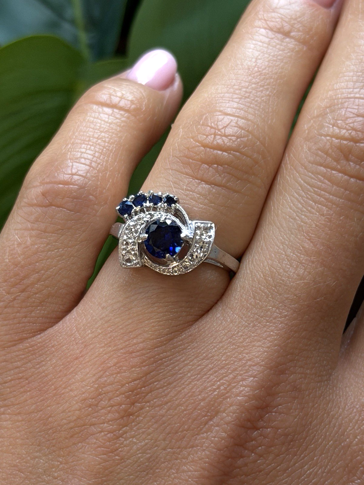 10K White Gold Blue & White Sapphire Cocktail Floral Ring Size 6.5