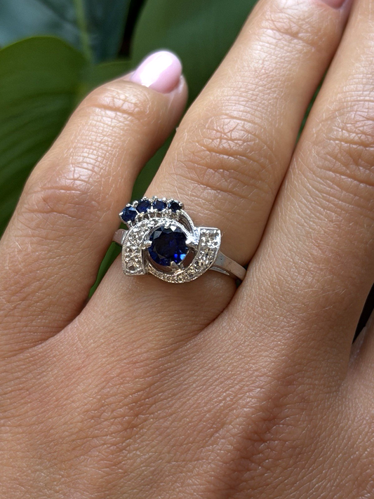 10K White Gold Blue & White Sapphire Cocktail Floral Ring Size 6.5