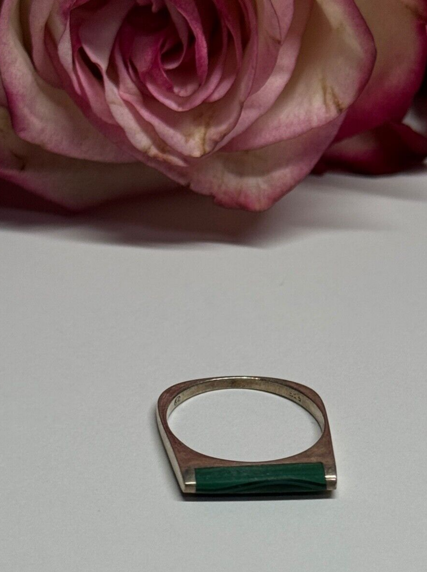 925 STERLING SILVER MALACHITE RING SIZE 7