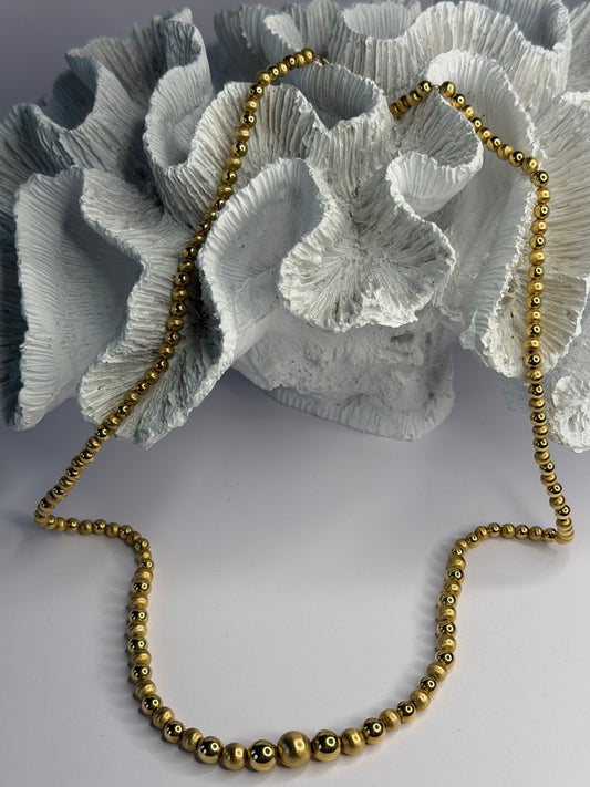 Elegant Design 14K Yellow Gold Necklace Length 23 in