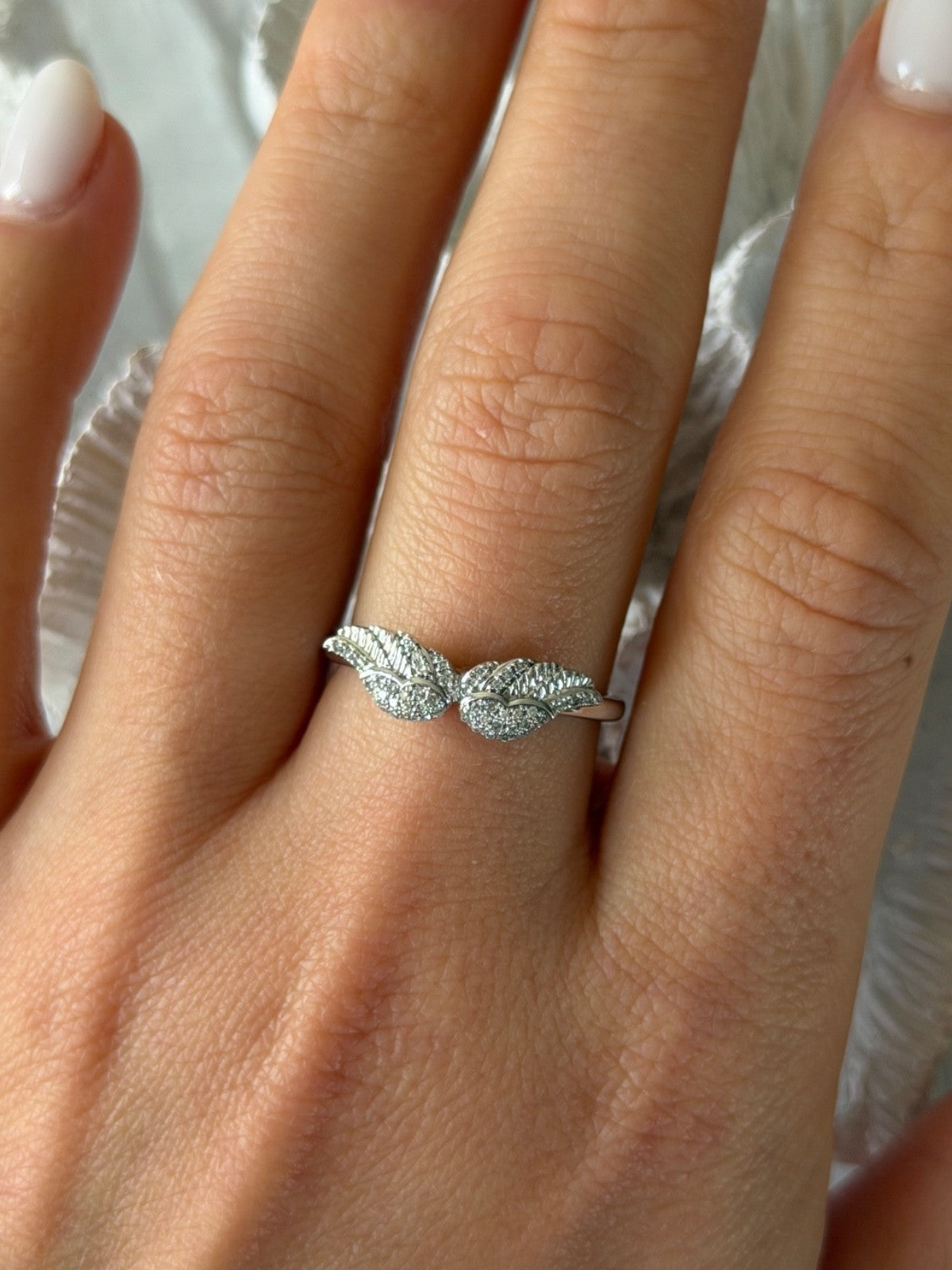 925 Sterling Silver Angel Wings Cz Ring Size 9