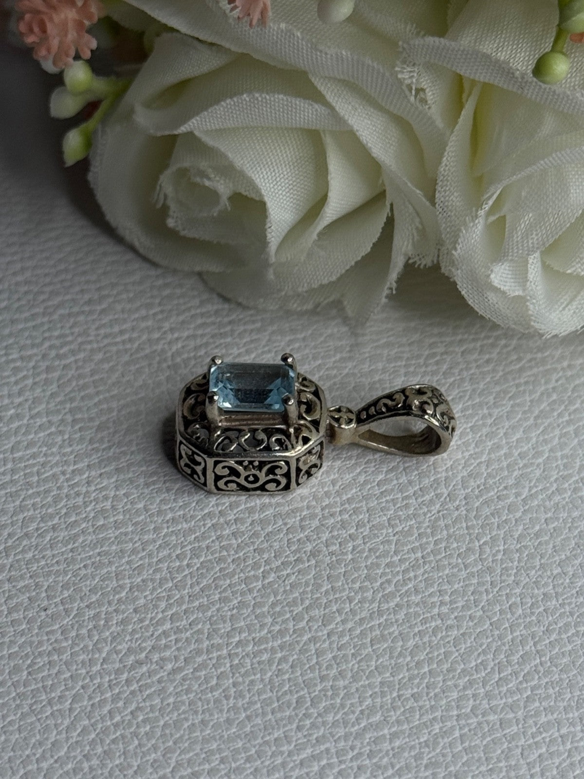 925 Sterling Silver Blue Topaz Pendant Length 1 Inch