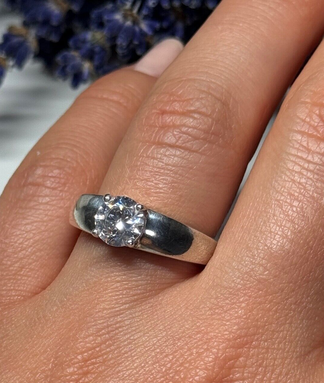 925 Sterling Silver CZ Ring Size 7
