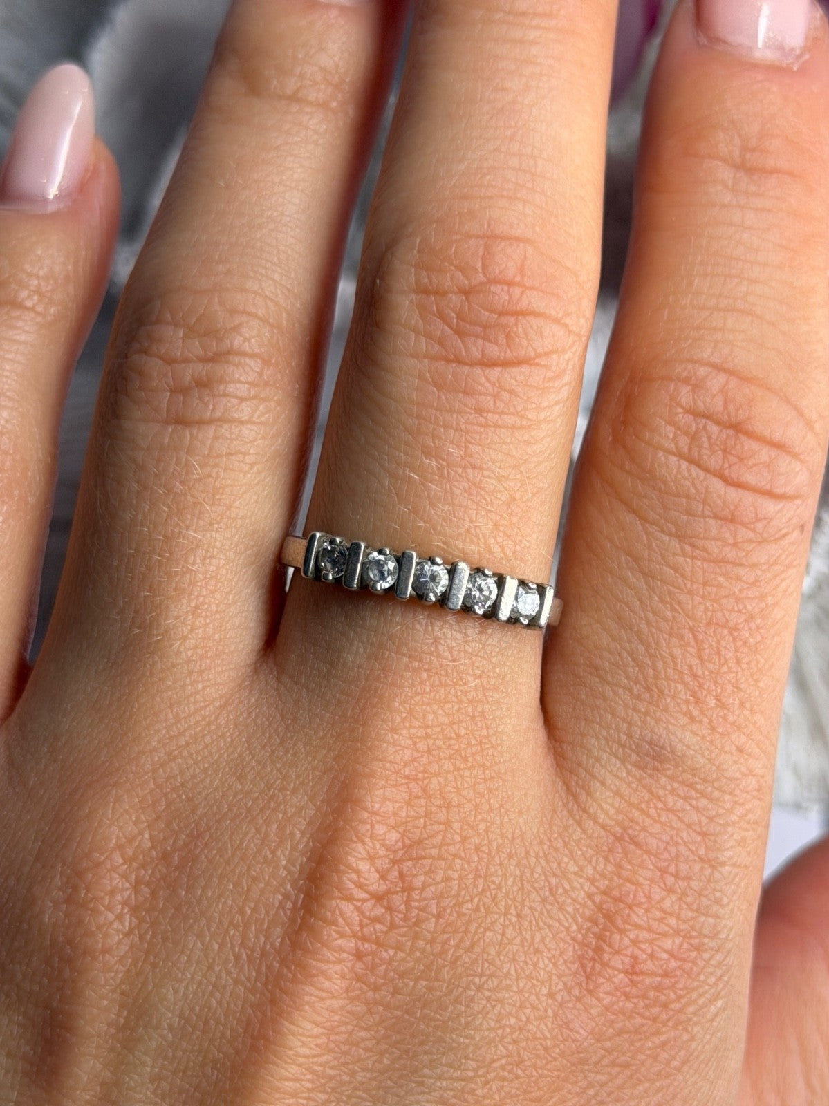 925 Sterling Silver Cz Ring Size 9
