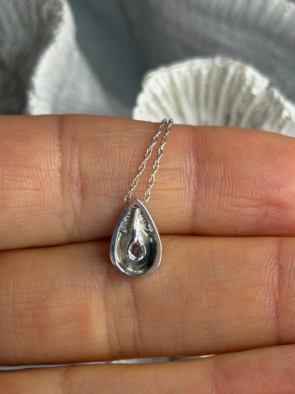 Elegant 14K White Gold Diamond 0.25 ct Necklace