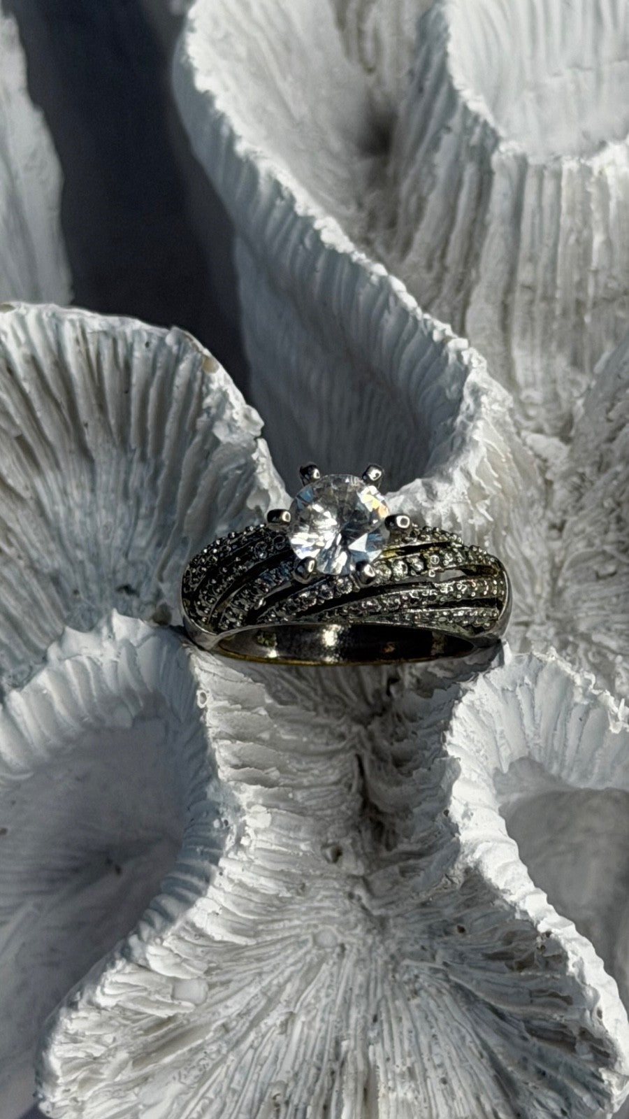 Beautiful 925 Sterling Silver Cz Ring Size 8