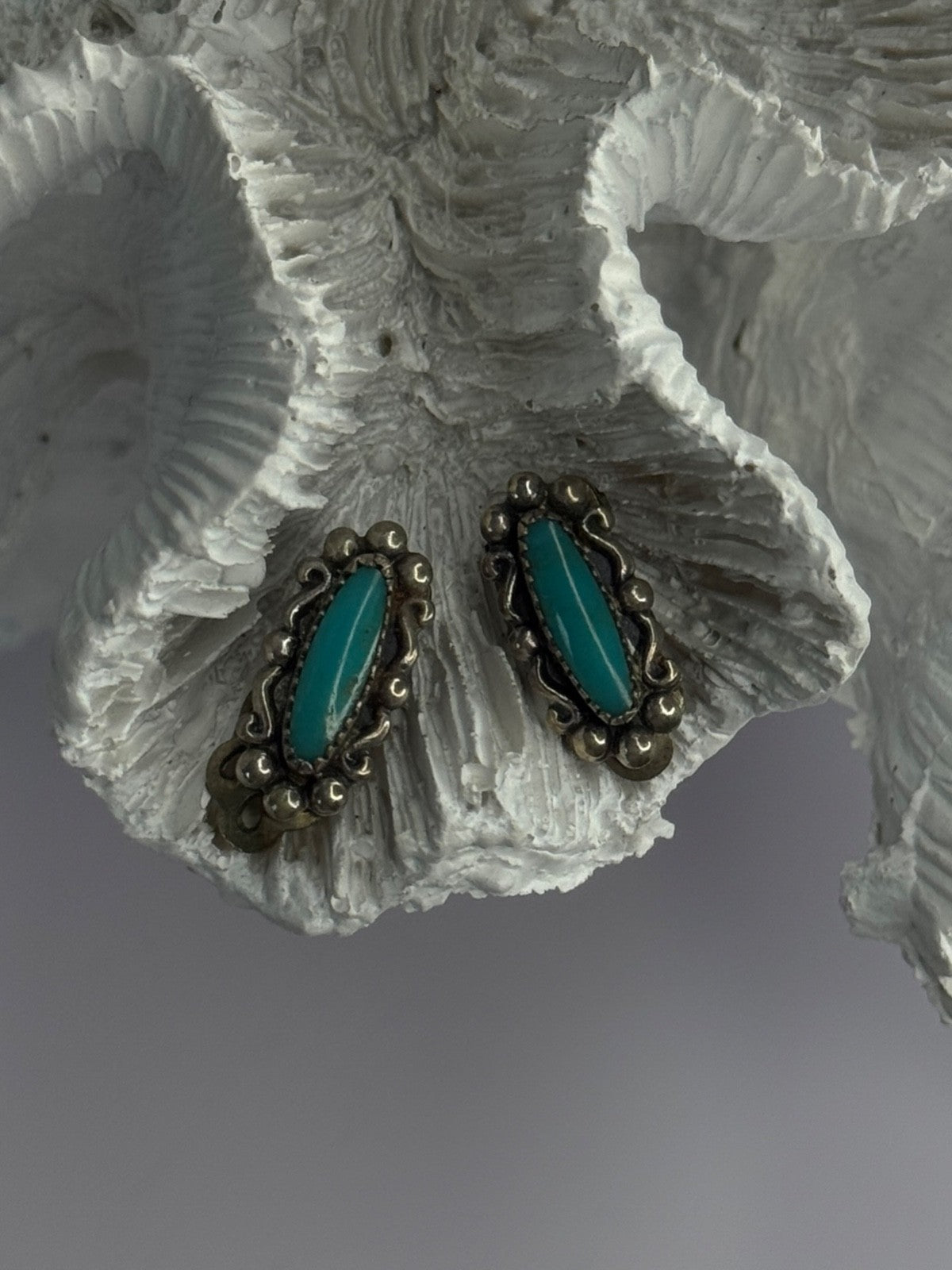 Vintage 925 Sterling Silver Turquoise Clip-On Earrings Length 0.60 Inch