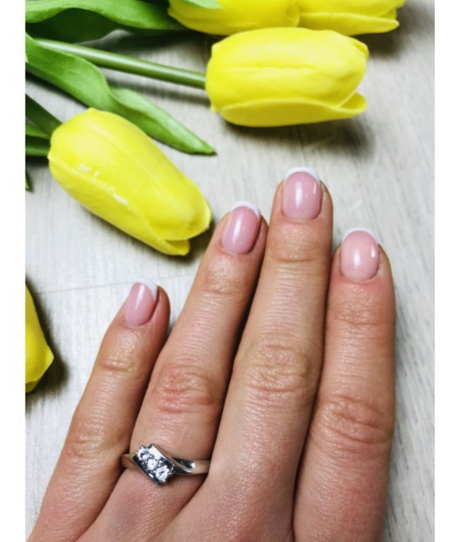 925 Sterling Silver CZ Ring Size 7