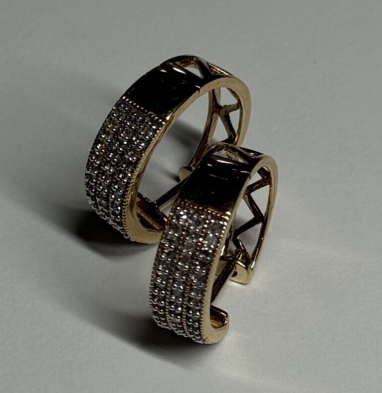 10K Yellow Gold Diamonds 0.9 Carat Earrings Length 18 mm