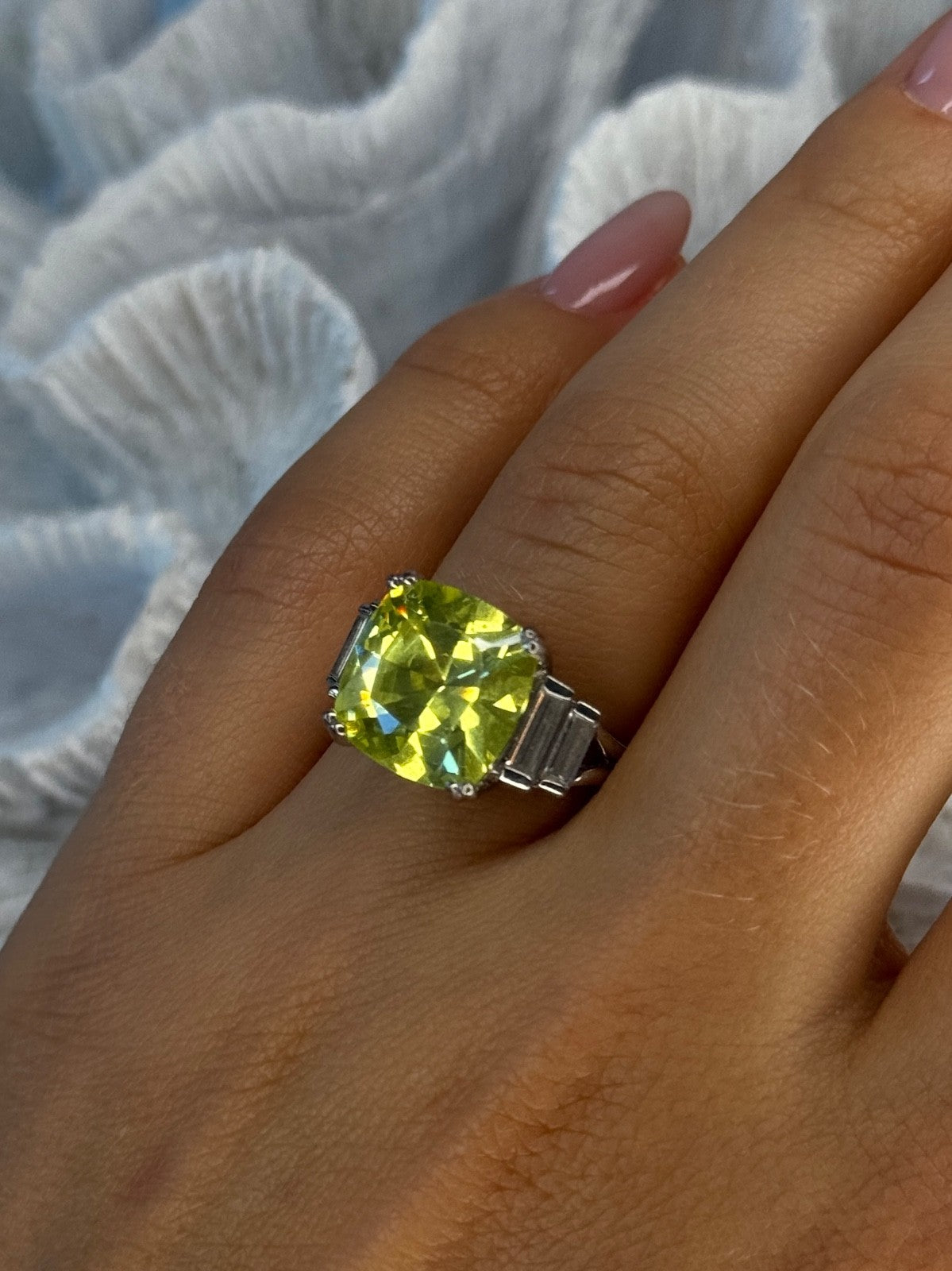 Shiny 925 Sterling Silver Cz Ring Size 7