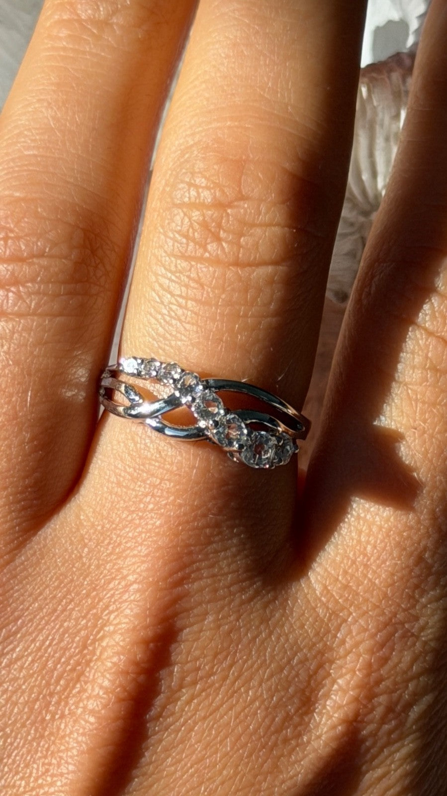 Lovely 925 Sterling Silver Cz Ring Size 8.5