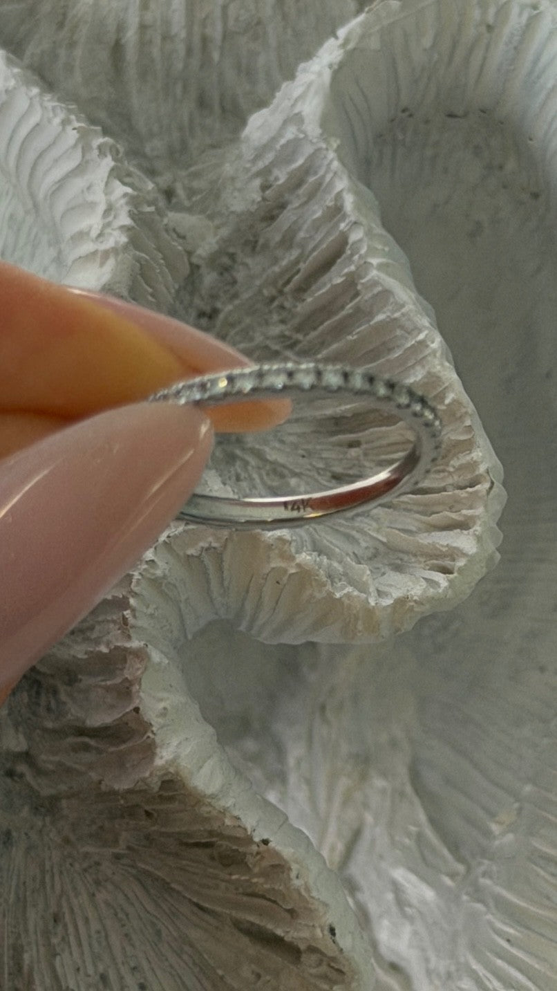 14K White Gold Diamond 0.37 ct Band Ring Size 5