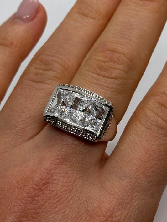 925 Sterling Silver CZ Ring Size 7