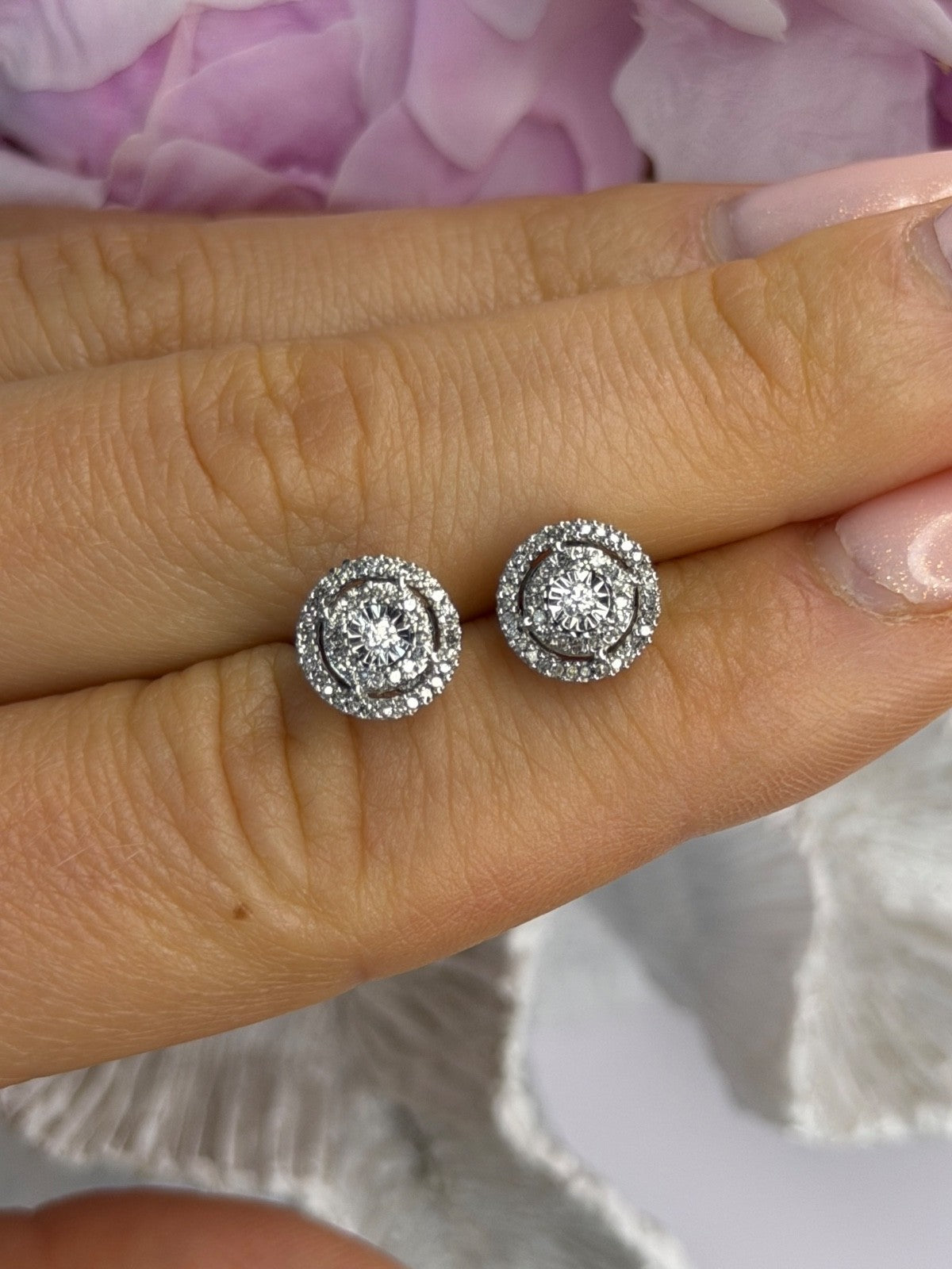 10K White Gold Diamond tcw 0.16 ct Stud Earrings