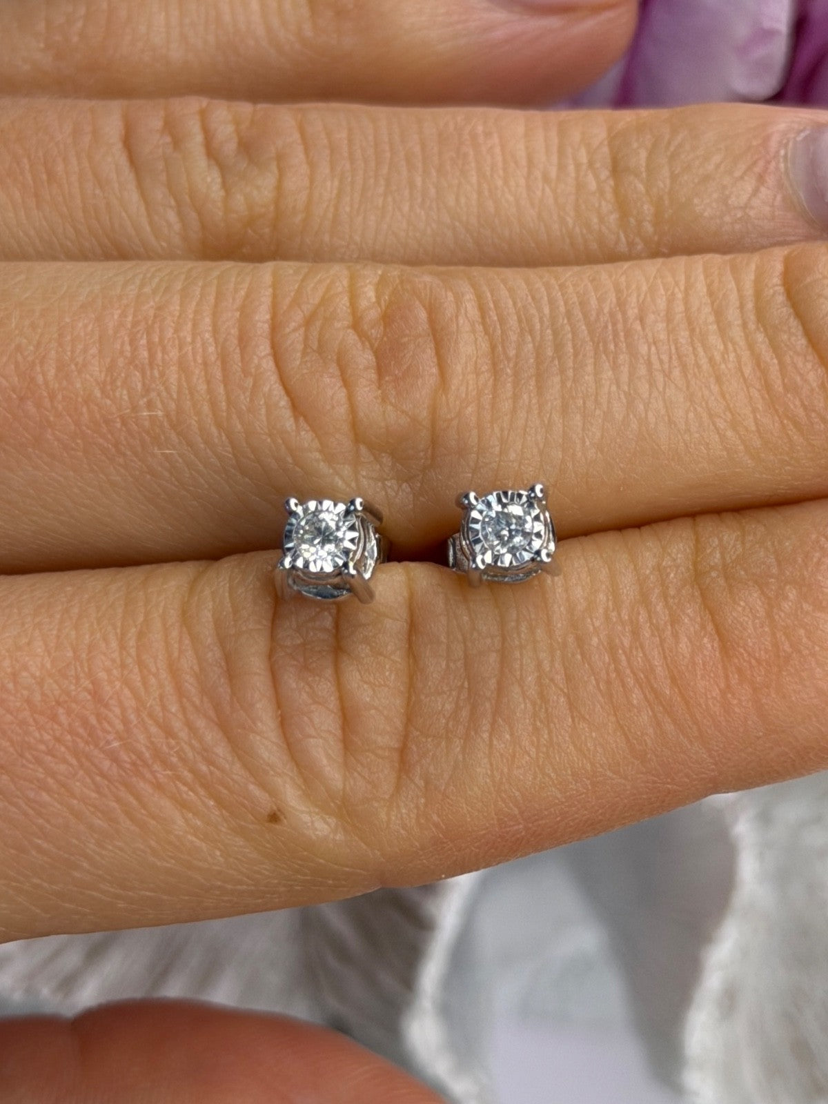 ZEI 14K White Gold Diamond tcw 0.14 ct Stud Earrings