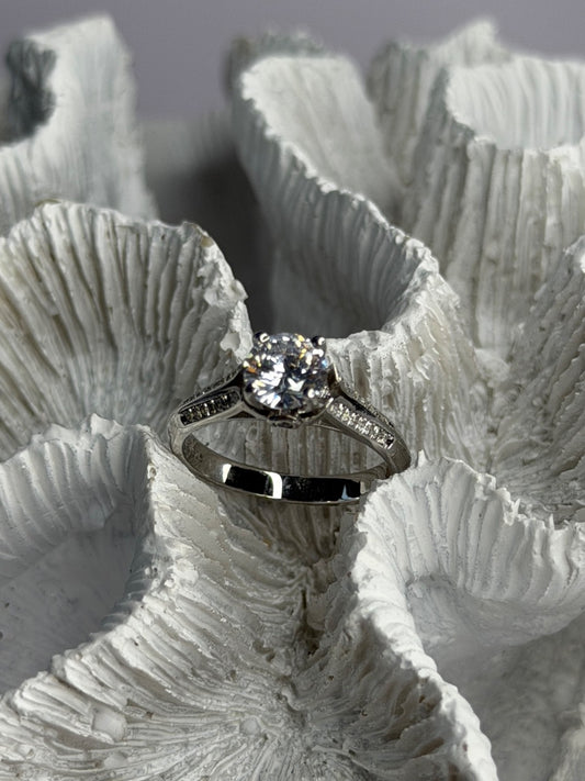 GOC 925 Sterling Silver Cz 1.15 ct Ring Size 7