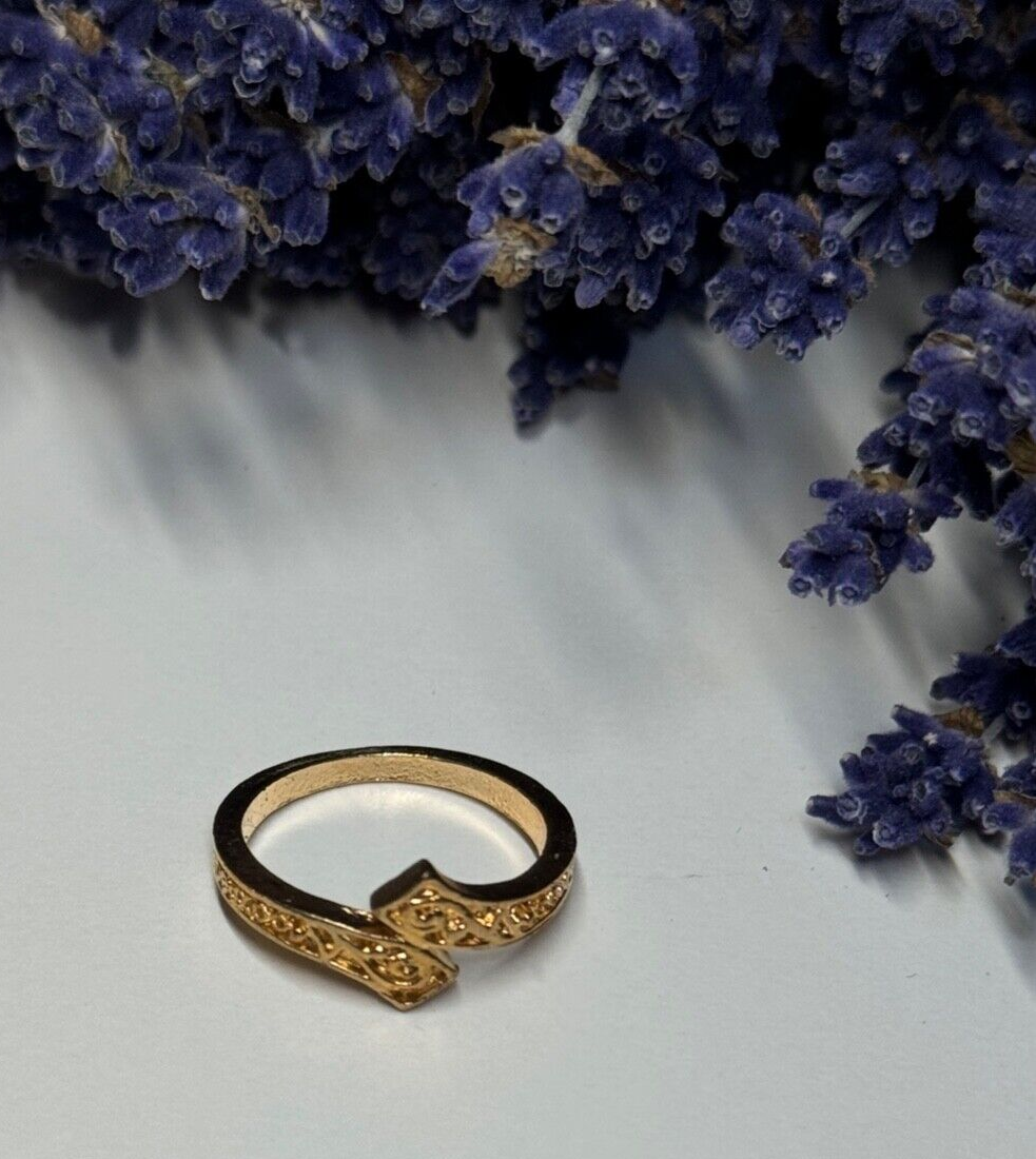 925 Sterling Silver Gold Plated Ring Size 6