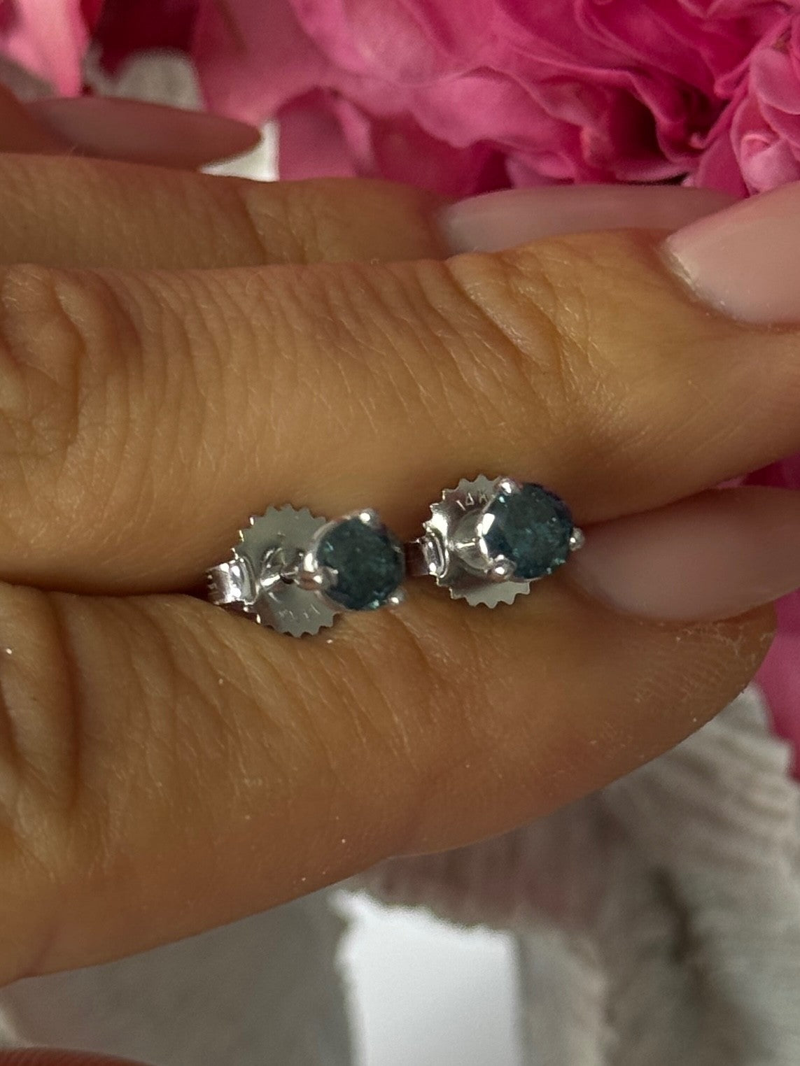 14K White Gold Blue Diamond 0.72 carat Stud Earrings