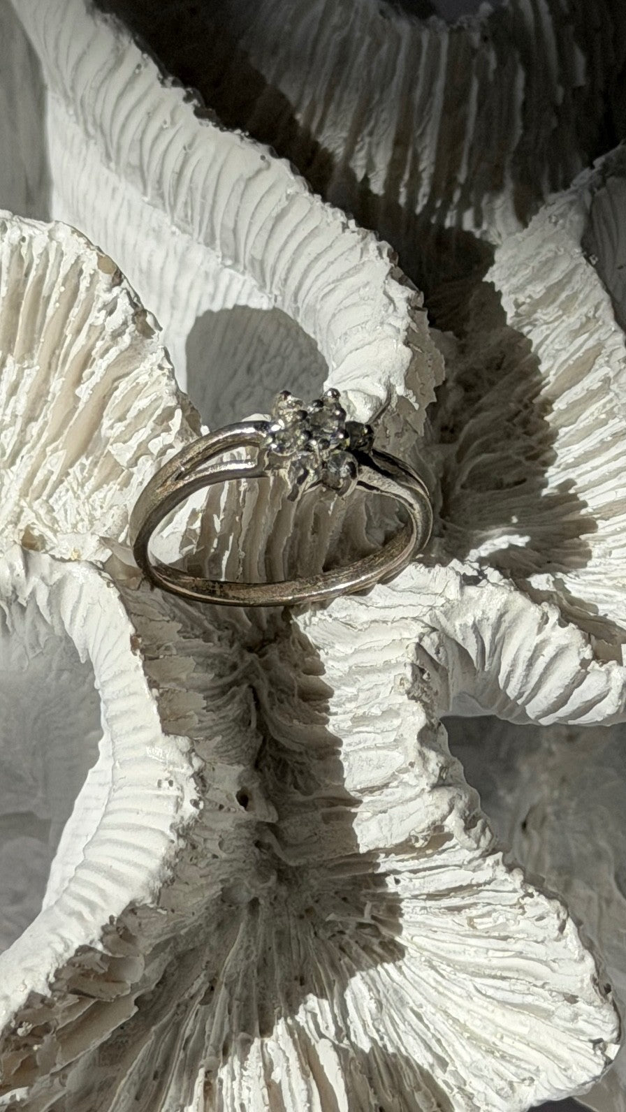 925 Sterling Silver White Topaz Flower Ring Size 6