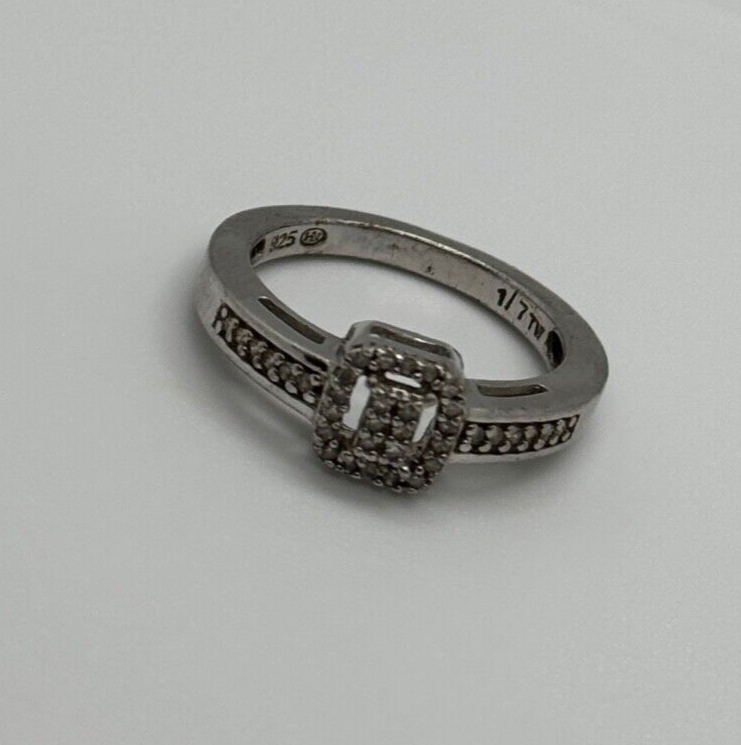 925 Sterling Silver White Sapphire Ring Size 6