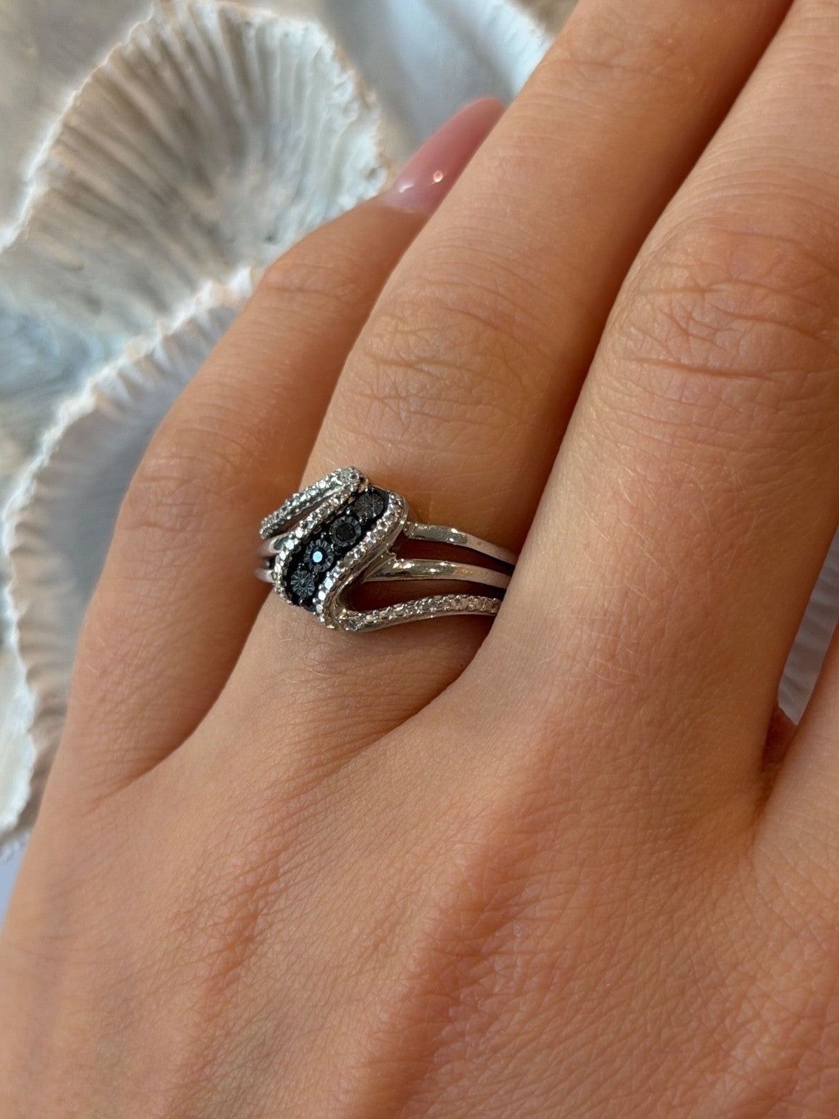 Jwbr 925 Sterling Silver Black & White Diamond Ring Size 7