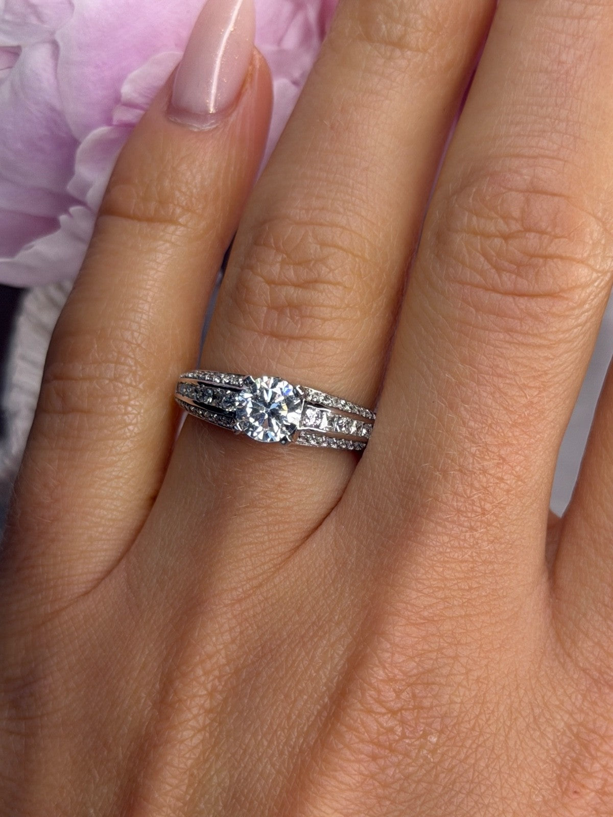 GOC 925 Sterling Silver tcw 1.32 Cz  Ring Size 7