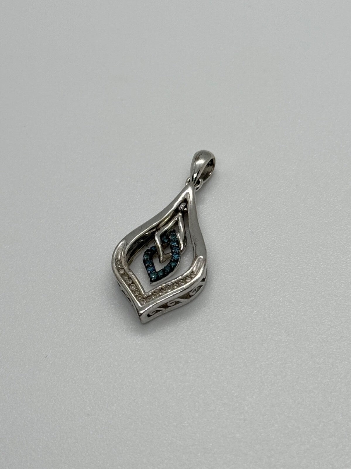925 Sterling Silver Blue & White Spinel Pendant Length 33 Mm