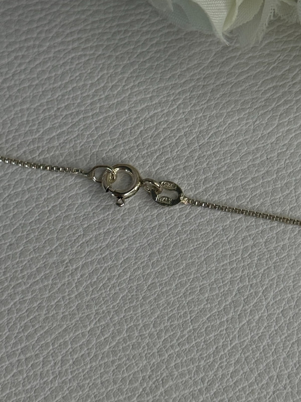 925 Sterling Silver Amethyst Flower Necklace Length 20 Inch