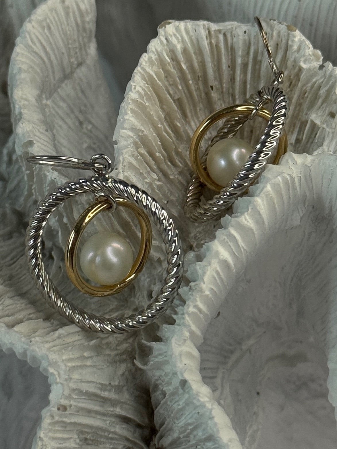 Elegant Design 925 Sterling Silver Gold Plated Part Pearl Earrings Length 1.30