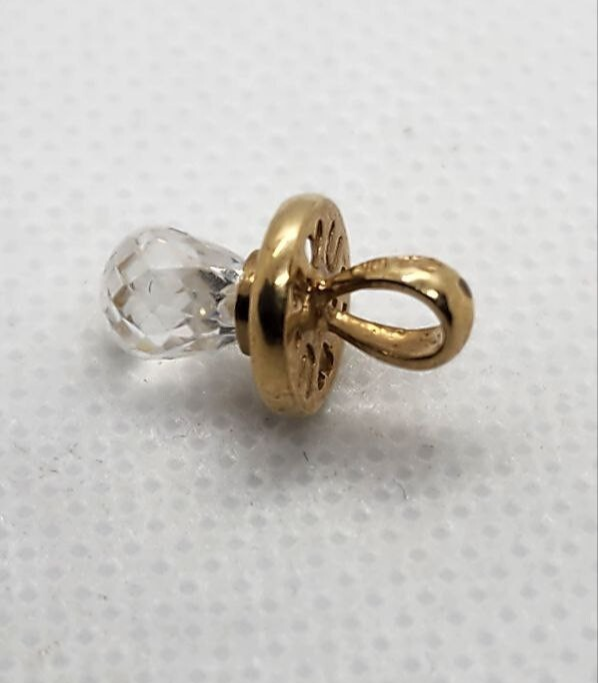 10K Yellow Gold Crystal Swarovski Pendant