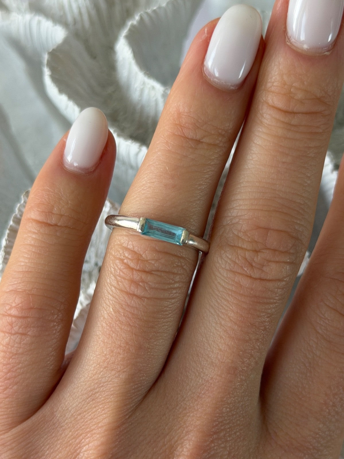 925 Sterling Silver Blue Topaz Ring Size 5.5