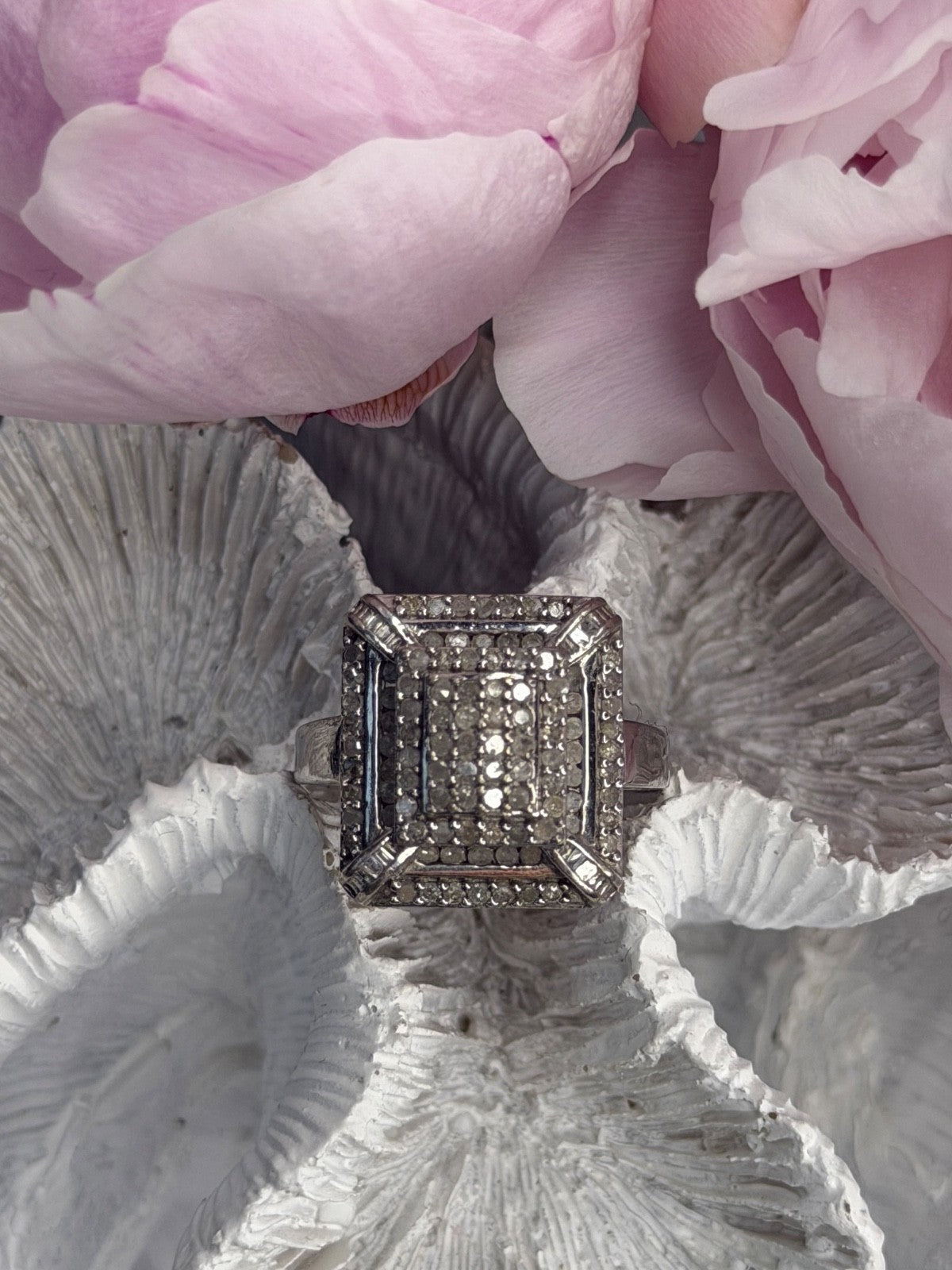 Elegant 925 Sterling Silver White Topaz Ring Size 7