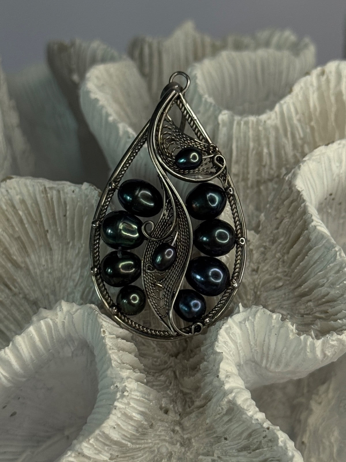 925 Sterling Silver Black Pearls Pendant Length 2.1 Inch