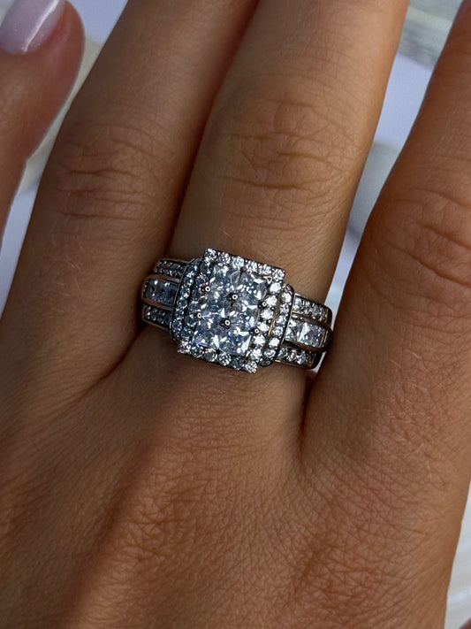 925 Sterling Silver Cz Ring Size 9