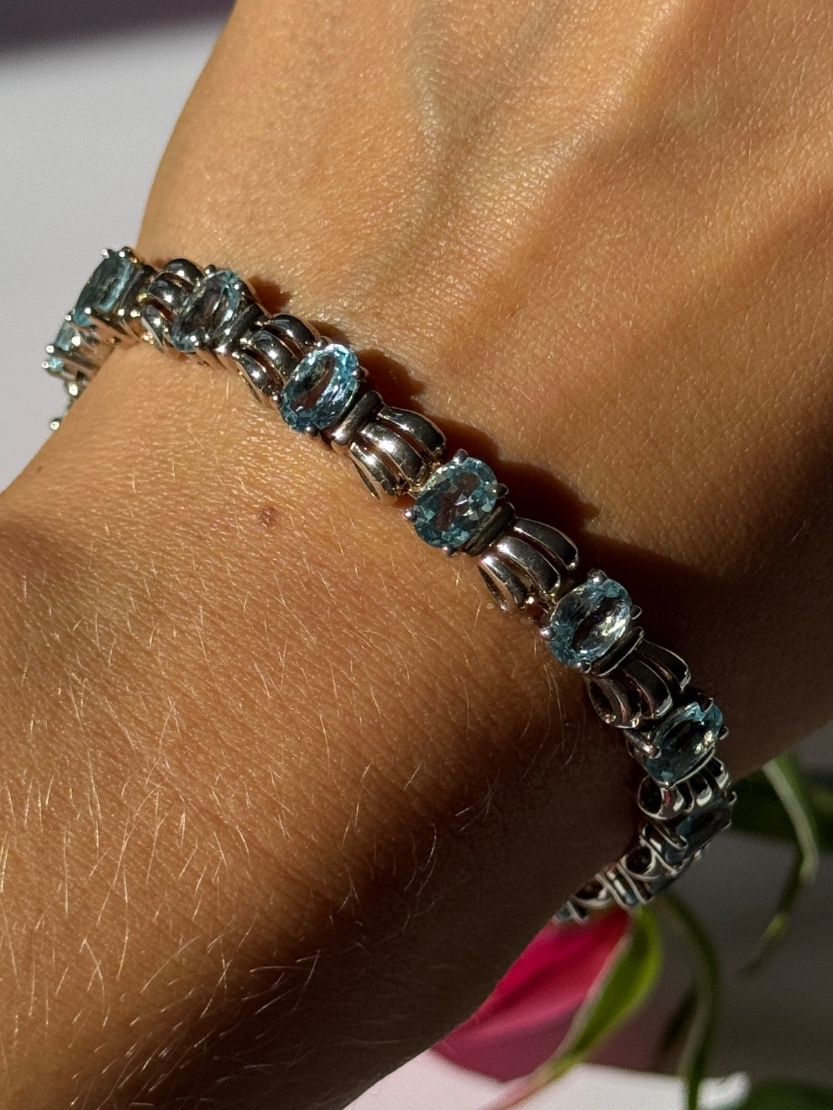 925 Sterling Silver Blue Topaz Bracelet 7.5 Inch