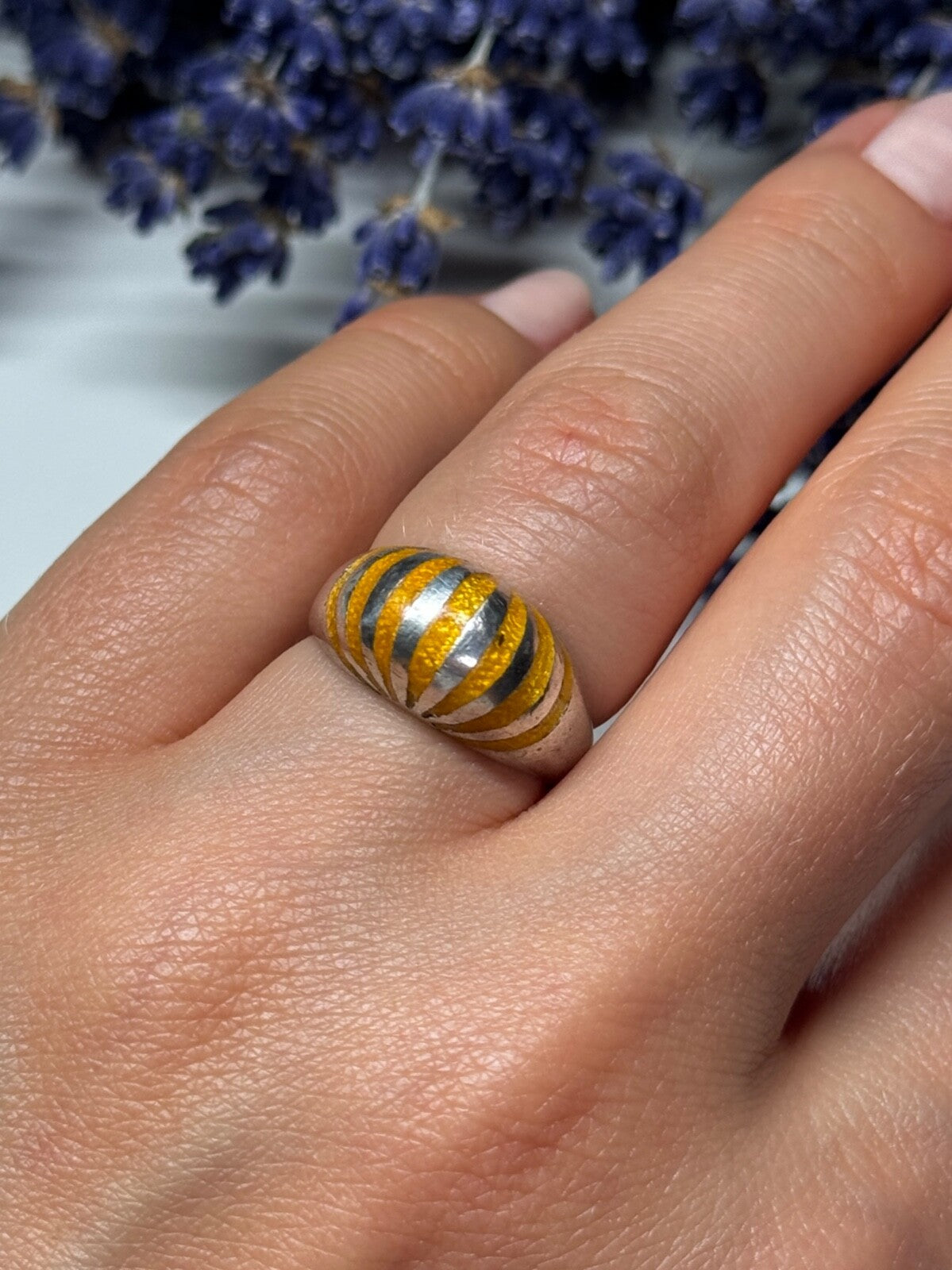 925 Sterling Silver Enamel Ring Size 6
