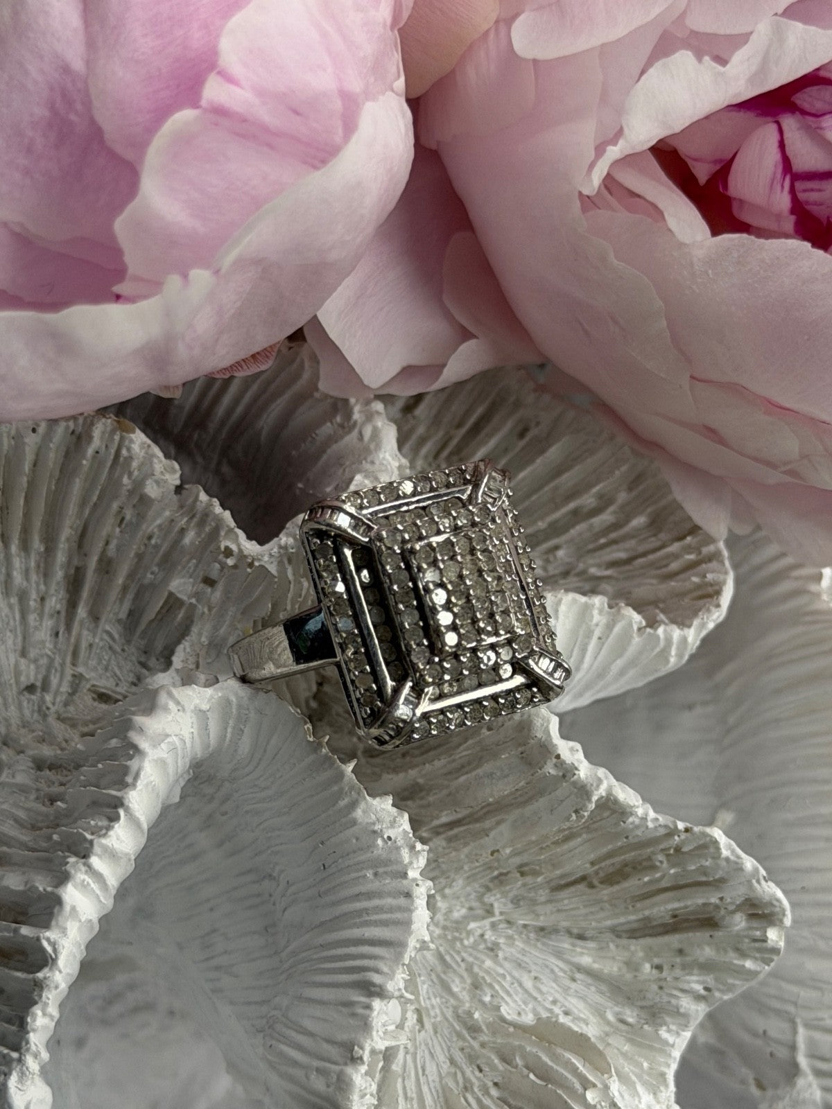 Elegant 925 Sterling Silver White Topaz Ring Size 7