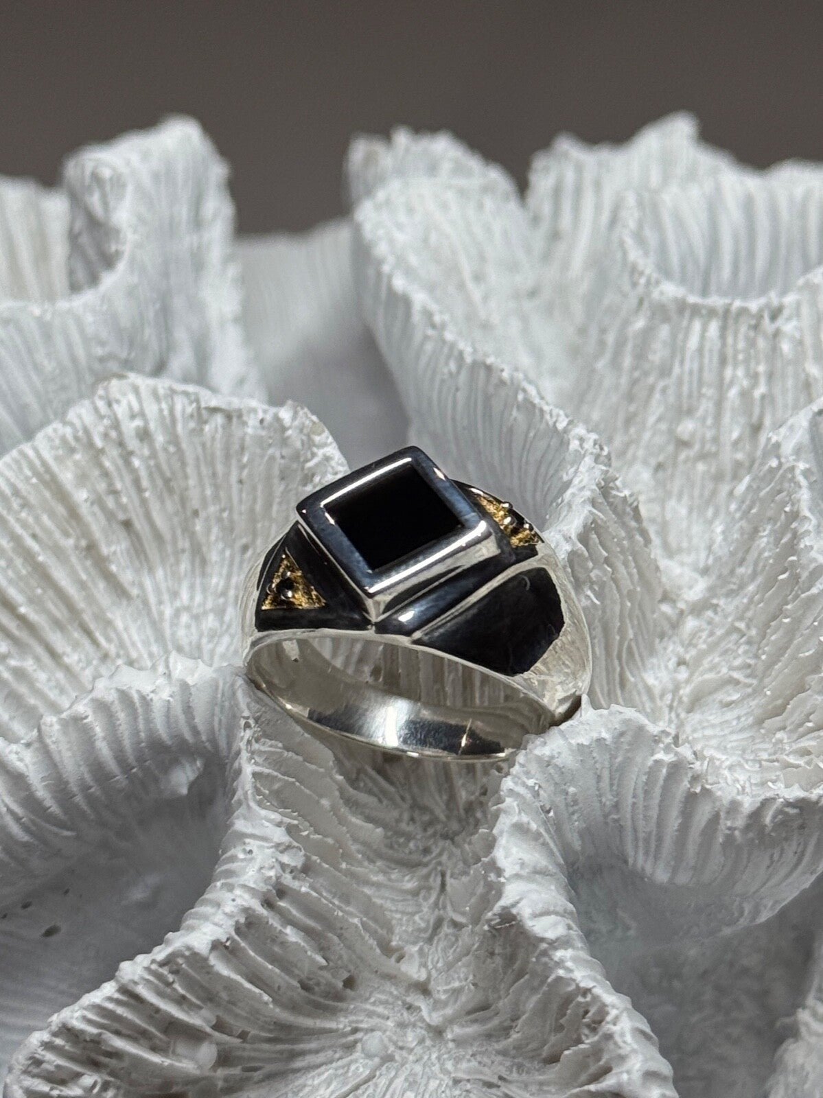 925 Sterling Silver Black Enamel & Black Diamonds Men'S Ring Size 8.3
