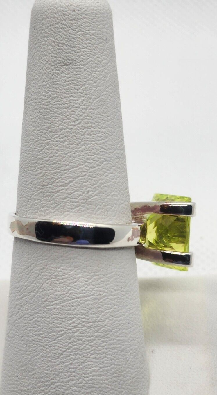 925 Sterling Silver Chrysoprase Ring Size 8