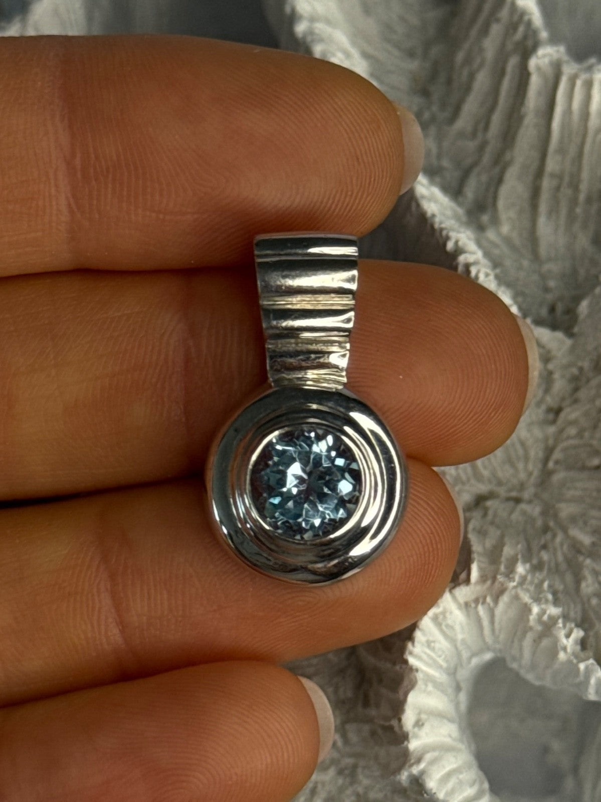 925 Sterling Silver Blue Topaz Pendant Length 1 Inch