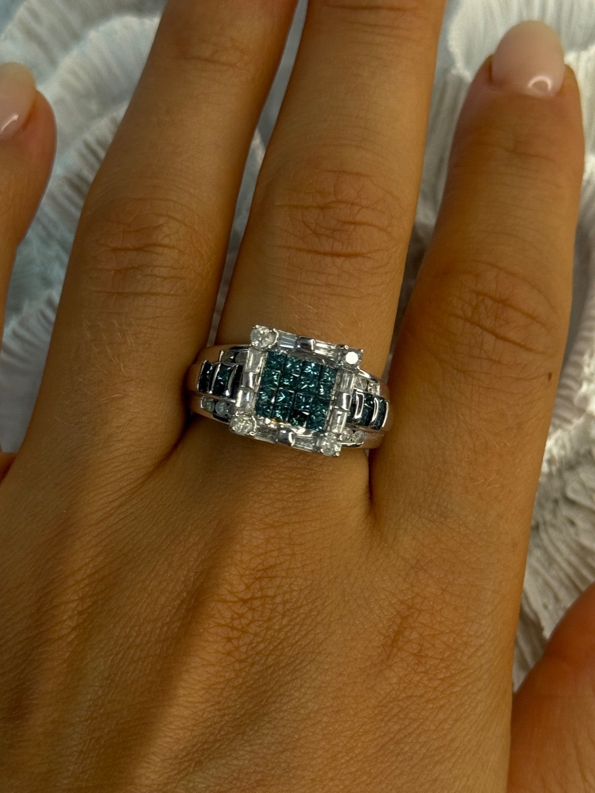 10K White Gold Aquamarine & White Topaz Ring Size 8