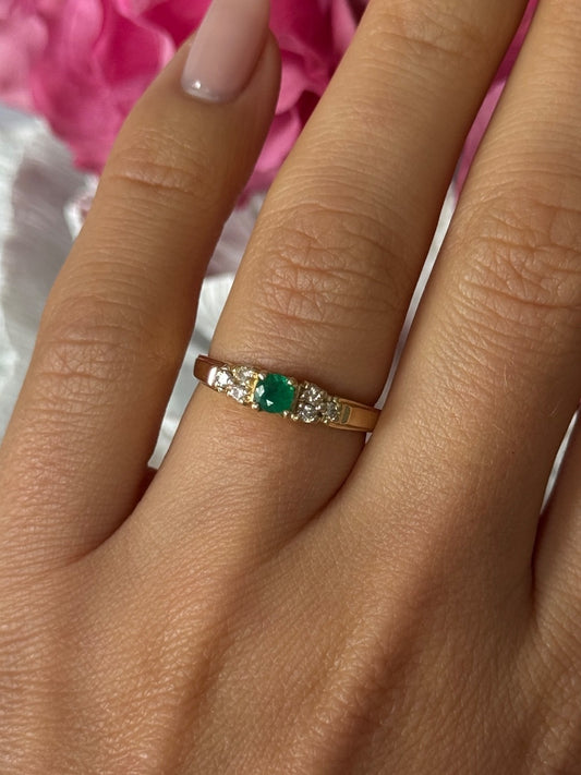 14K Yellow Gold Emerald & Diamond Ring Size 7